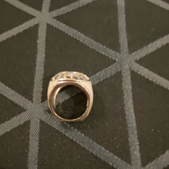 Banana Republic ring sz 6 - Picture 2 of 3